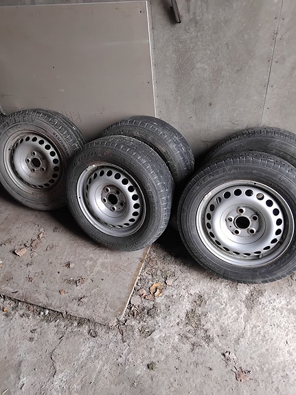 Vw pakun renkaat