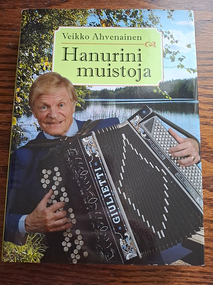 Veikko Ahvenainen Hanurini muistoja kirja
