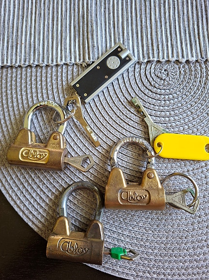 Abloy riippulukot 3kpl ja avaimet