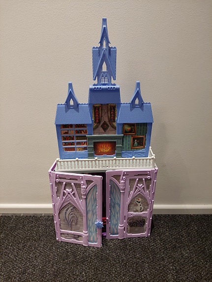 Disney Frozen linna leikkitalo