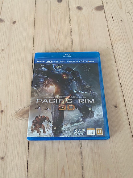 Pacific rim 3D blu ray ( uusi )