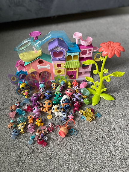 LPS Littlest Pet Shop talo ja figuureja