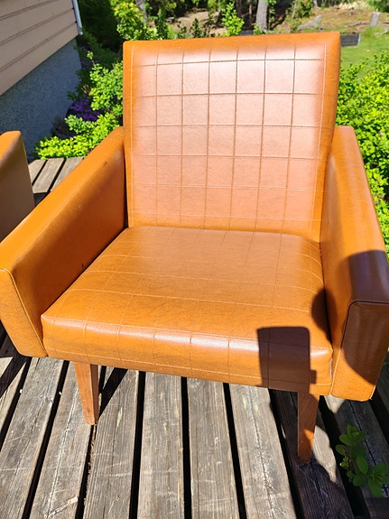 vanhat nojatuolit