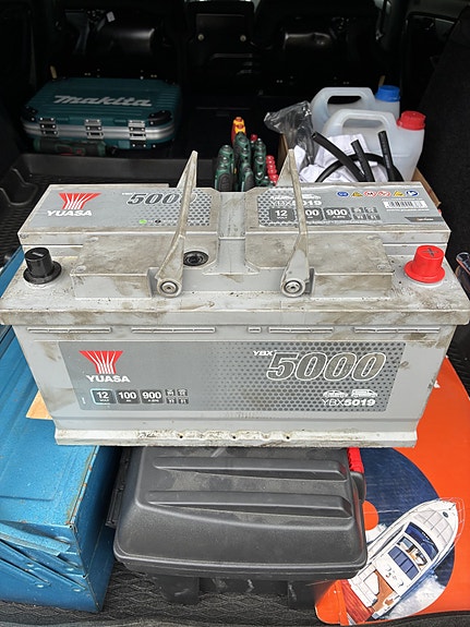 UUDENVEROINEN AKKU YUASA 100AH 12V