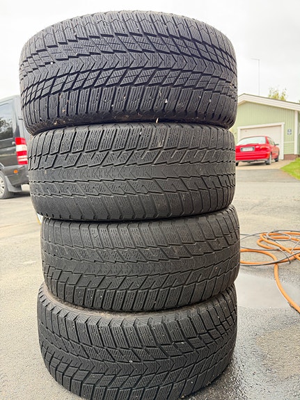 245/45R19 kitkarenkaat