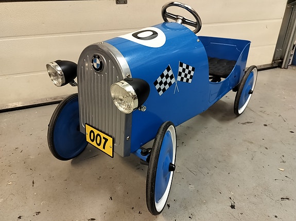 Polkuauto.