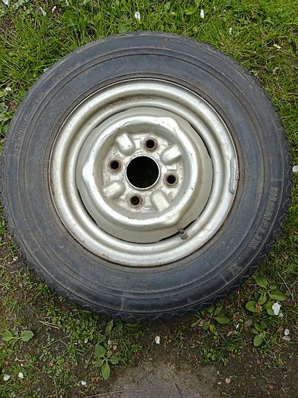 "Pikku" corollan vanne 12"