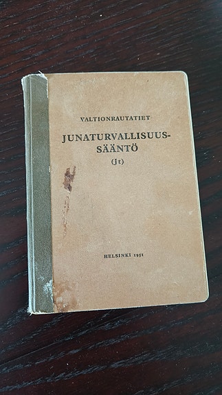 Valtionrautatiet Junaturvallisuussääntö (I) kirja Helsinki 1951