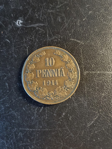 10 penniå 1914, 200 mk 1957, kolikot