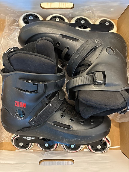 Powerslide Zoom 80 rullaluistimet musta, 45-46