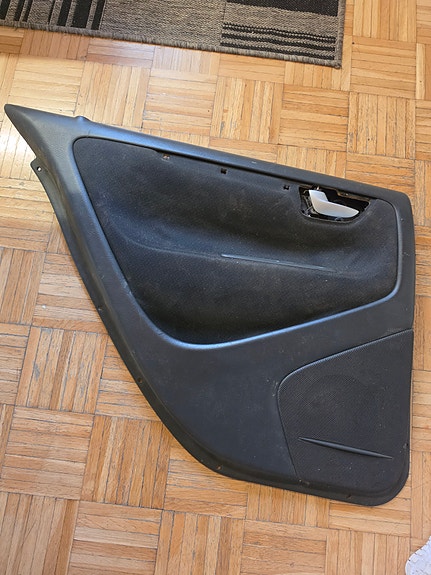 Ovipahvin runko + sisäkahva Taka Vasen (OEM 9481232) – Volvo S60 / V70 2000–2007