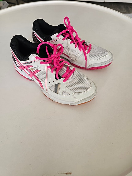 Asics naisten sisäpelikengät 37,5