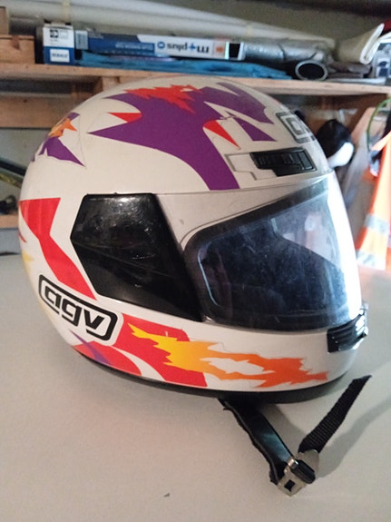 AGV kypärä