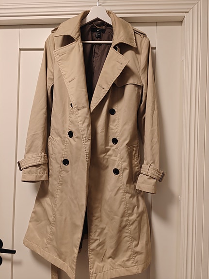 H&M beige trenssi