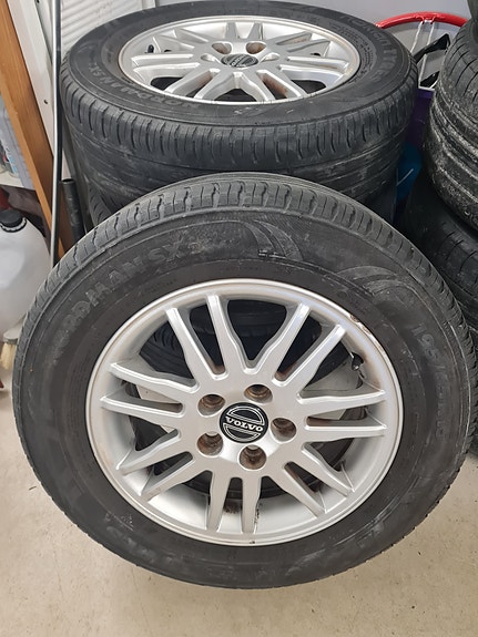 Volvon aluvanteet 15"