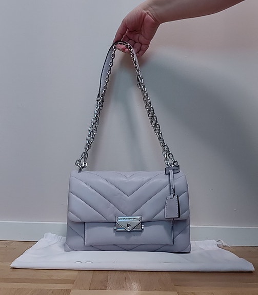 Michael Kors Cece topattu olkalaukku, medium-koko