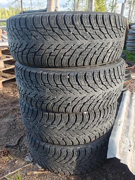Nokian Hakkapeliitta kitkarenkaat 205/55R16 94R