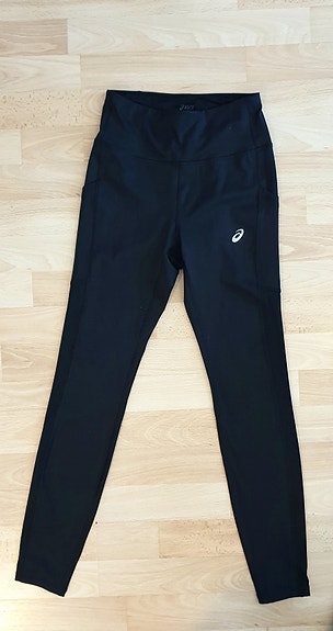 Uudet Asics juoksutrikoot