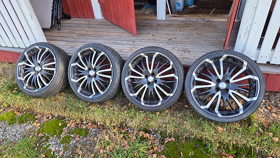18" alumiinivanteet 4x100 musta/hopea