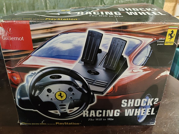 Shock2 Racing Wheel rattiohjain polkimilla PlayStationille