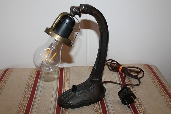 1900-luvun alun kuparinen Jugend valaisin pöytälamppu 25cm antiikki vintage valo