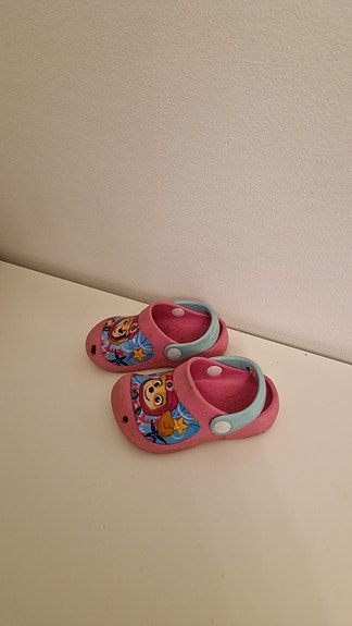 Kaja "crocs" koko 25