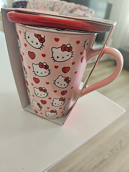 Hello Kitty muki UUSI