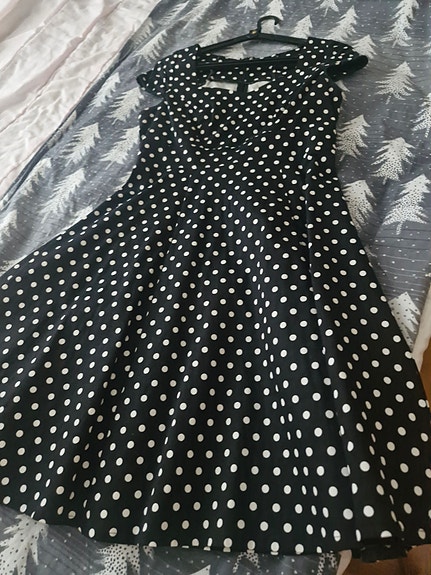 Myydään 50 luvun mekko