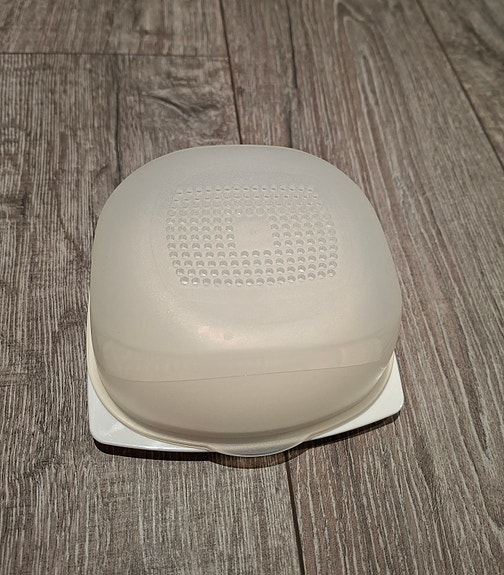 Tupperware juustokupu