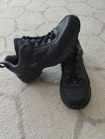 Erinomainen Ecco Gore Tex lenkkarit 38