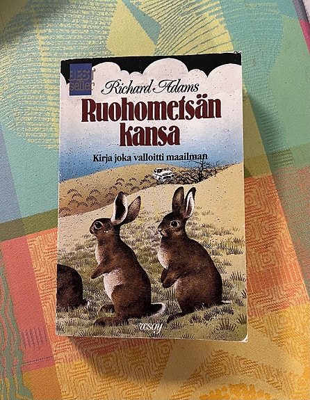 Richard Adams: Ruohometsän kansa