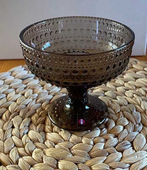 Iittala Kastehelmi jalallinen kulho 35 cl,  / hiekka