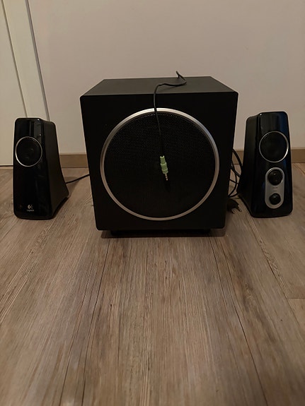 Logitech 2.1 kaiutinsetti subwooferilla