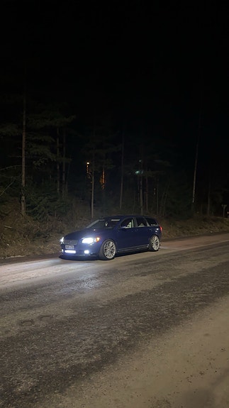 Ostetaan volvo v50 pfl rdesign puskuri/etulippa