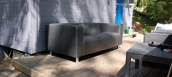 lokakuussa Ikeasta ostettu 2:n istuttava Sohva IKEA KLIPPAN BOMSTAD musta 170 €