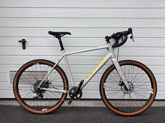 Kona Rove NRB gravel-pyörä 56 cm 27.5/29”