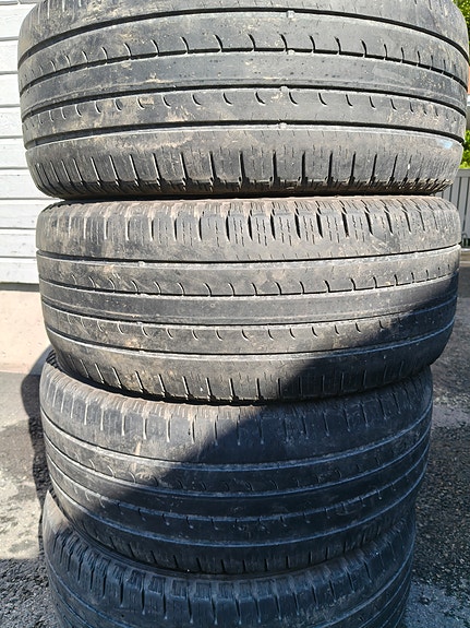 kesärenkaat 235/55r17