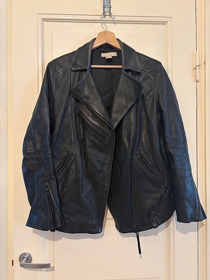 H&M nahkatakki koko 36 musta (väljä mitoitus)