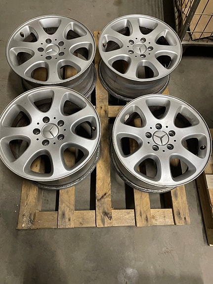 Alkuperäiset w210 mersun vanteet