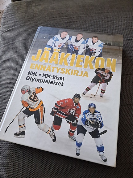 Jääkiekon ennätyskirja