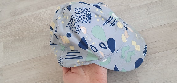 Lindex lasten lippalakki koko 47