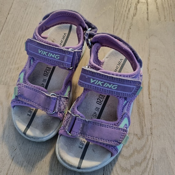 Viking sandaalit 27