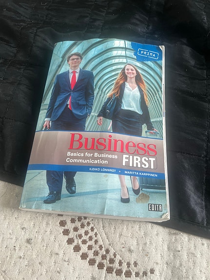 Business First - Basics for Business Communication oppikirja