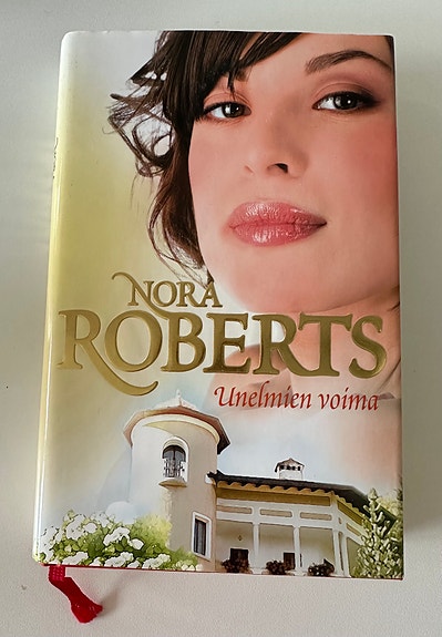 Nora Roberts -romaani: Unelmien voima