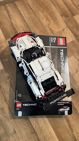 LEGO Technic Porsche -auto