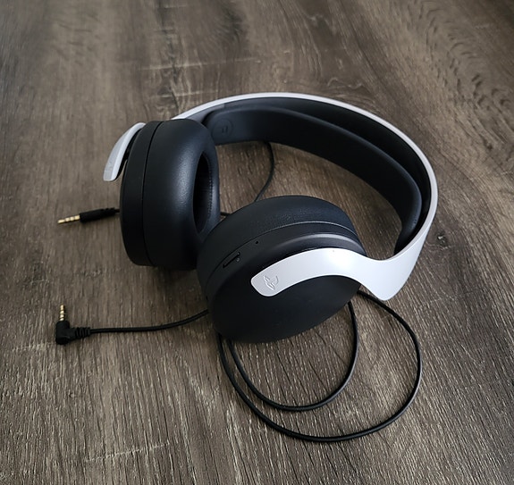 2x Sony pulse 3D langattomat kuulokkeet