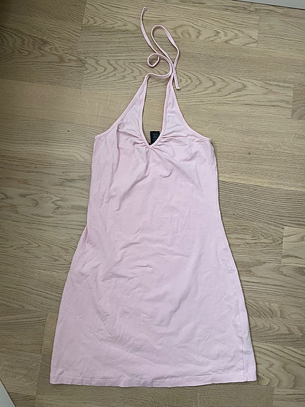 Halterneck Mekko Vaaleanpunainen