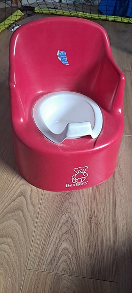 BabyBjörn potta punainen