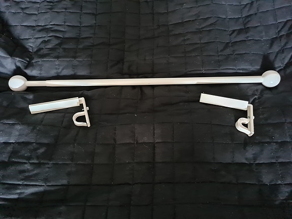 IKEA valkoinen verhotanko
