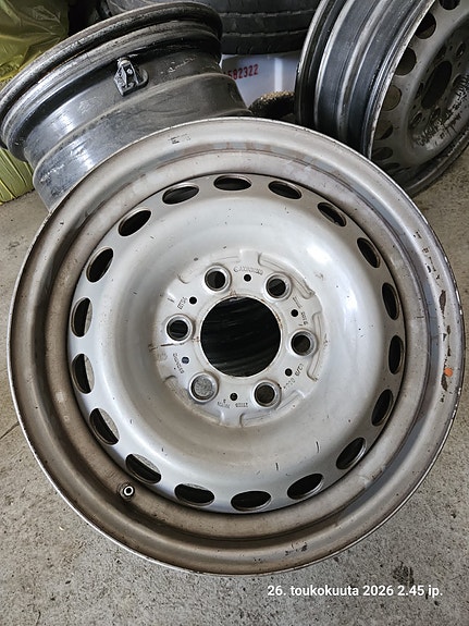 Mercedes Benz Sprinterin vanteet paineanturilla